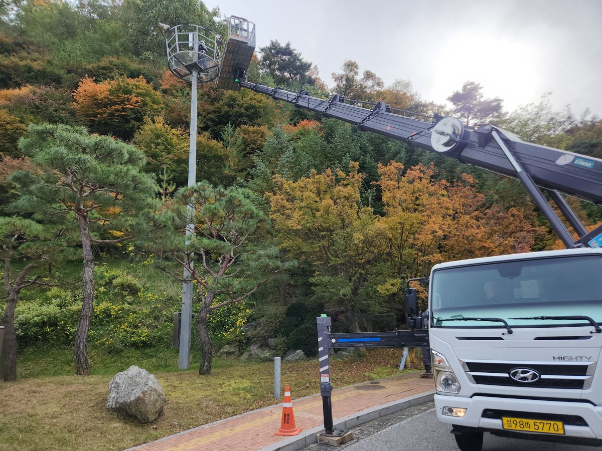 스카이차·고소작업차 실제 작업 현장 6