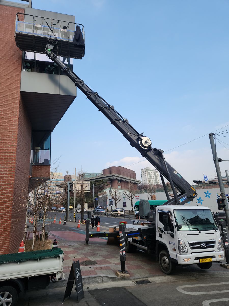 스카이차·고소작업차 실제 작업 현장 3