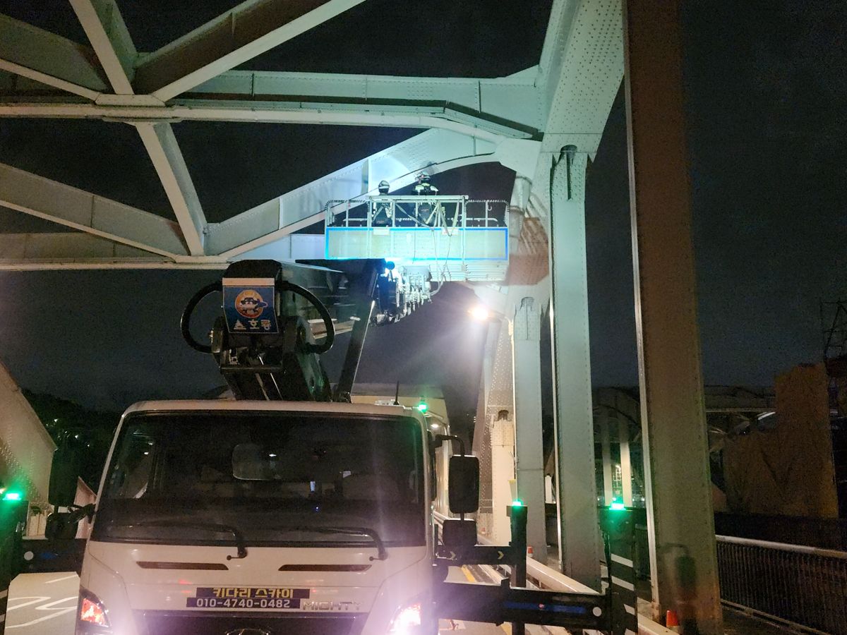 스카이차·고소작업차 실제 작업 현장 4