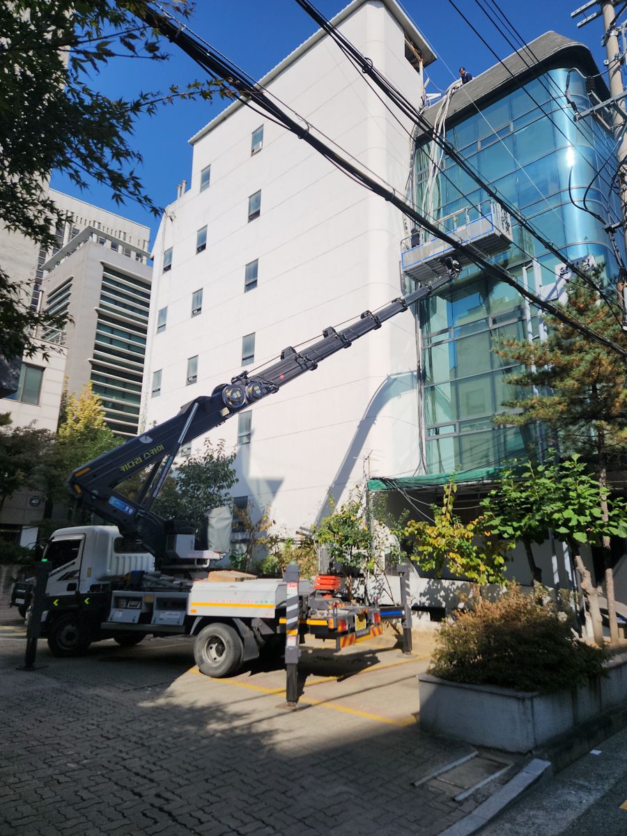 스카이차·고소작업차 실제 작업 현장 2