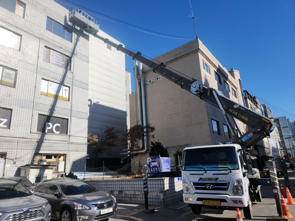 스카이차·고소작업차 실제 작업 현장 5