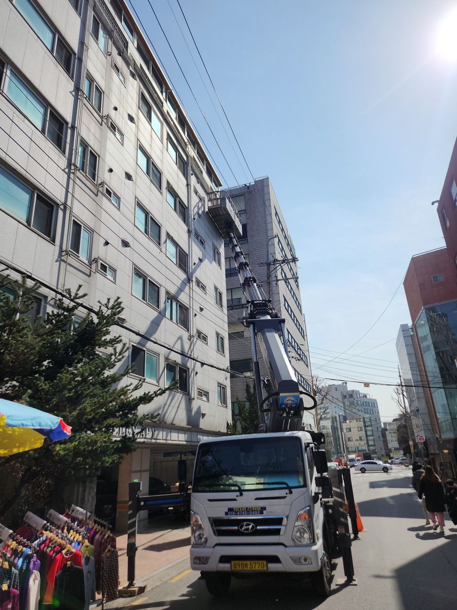 스카이차·고소작업차 실제 작업 현장 5