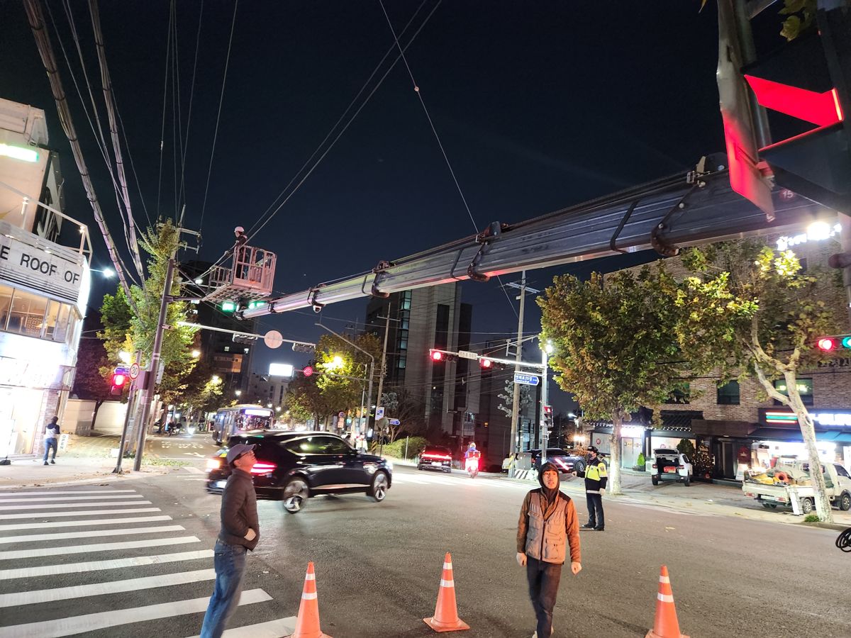 스카이차·고소작업차 실제 작업 현장 6