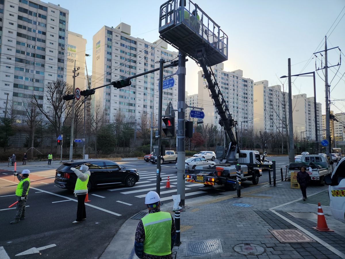 스카이차·고소작업차 실제 작업 현장 6