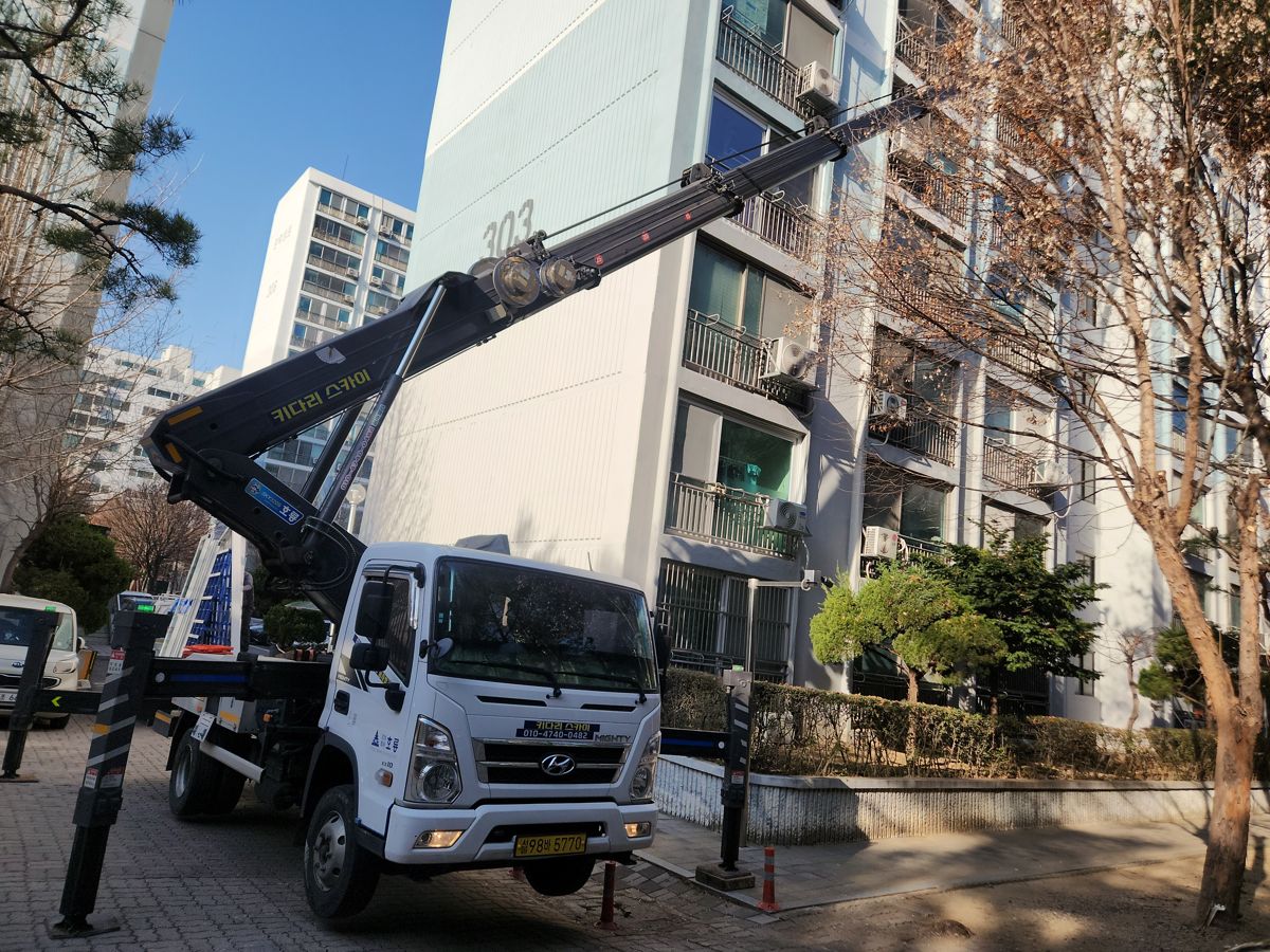 스카이차·고소작업차 실제 작업 현장 3