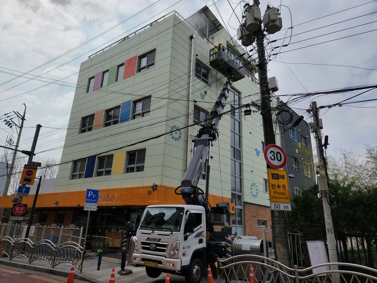 스카이차·고소작업차 실제 작업 현장 2