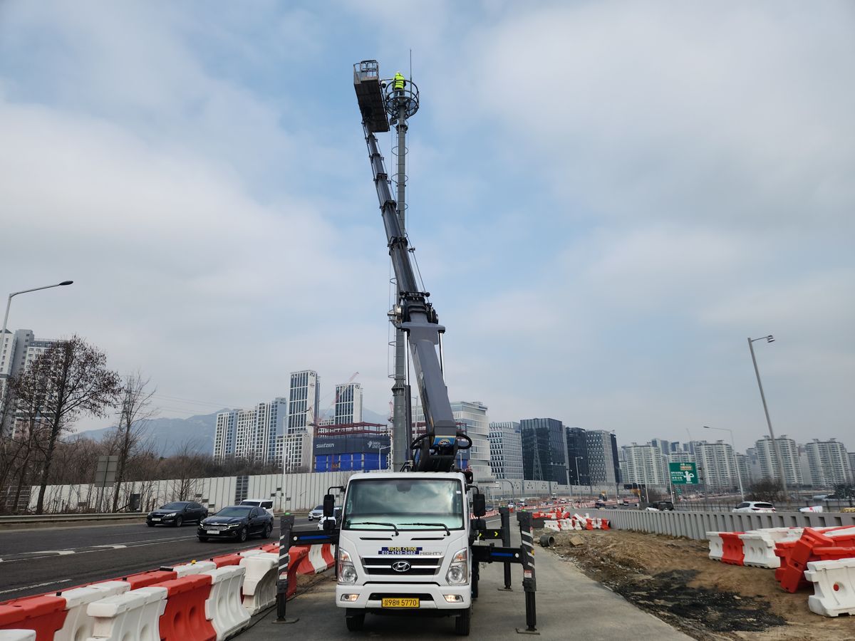 스카이차·고소작업차 실제 작업 현장 3