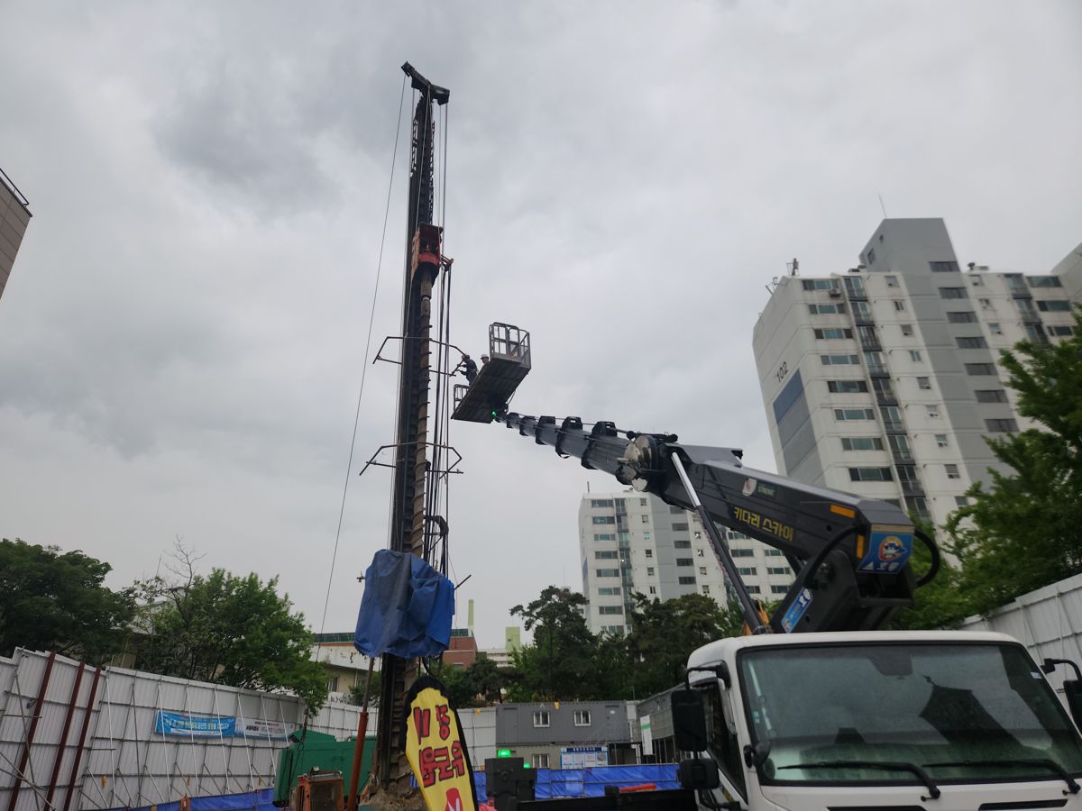 스카이차·고소작업차 실제 작업 현장 2