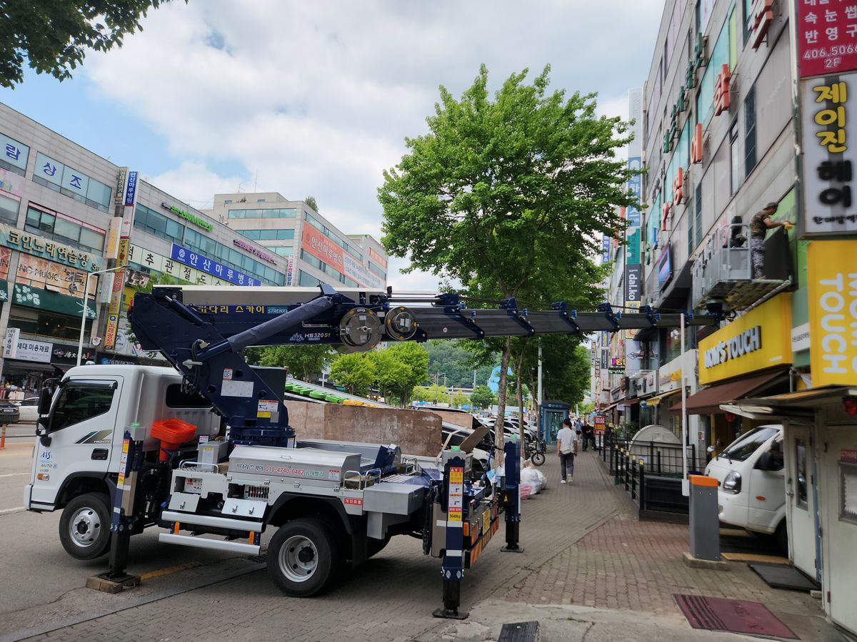 스카이차·고소작업차 실제 작업 현장 2