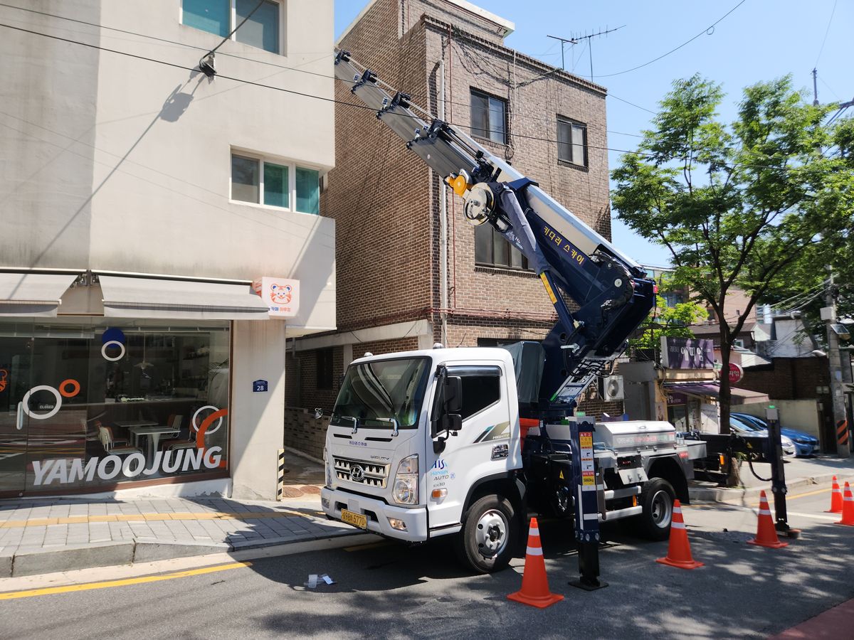 스카이차·고소작업차 실제 작업 현장 5