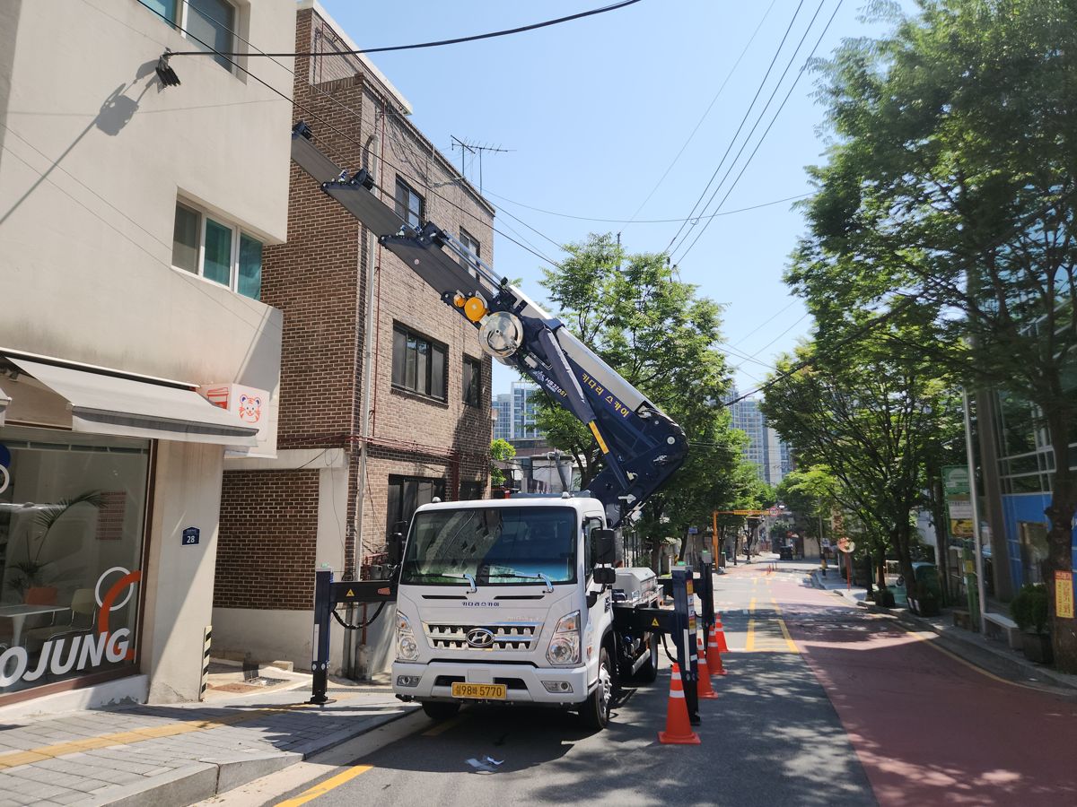 스카이차·고소작업차 실제 작업 현장 4