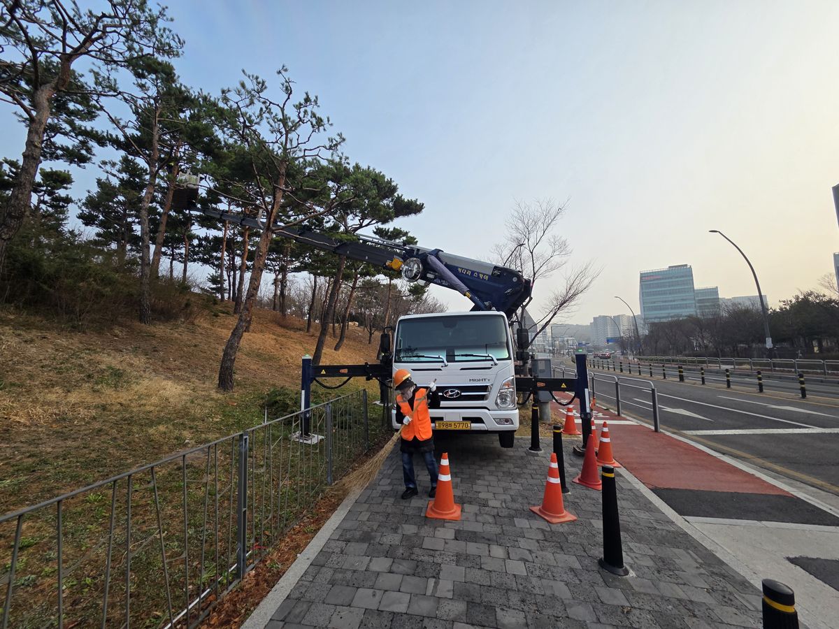 스카이차·고소작업차 실제 작업 현장 4