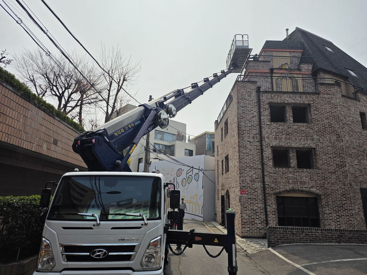 스카이차·고소작업차 실제 작업 현장 6