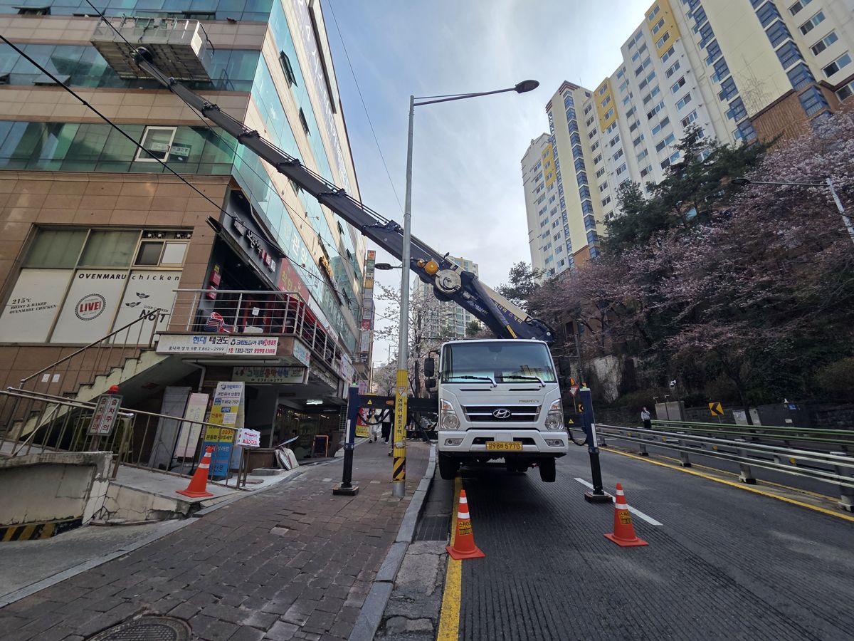 스카이차·고소작업차 실제 작업 현장 5