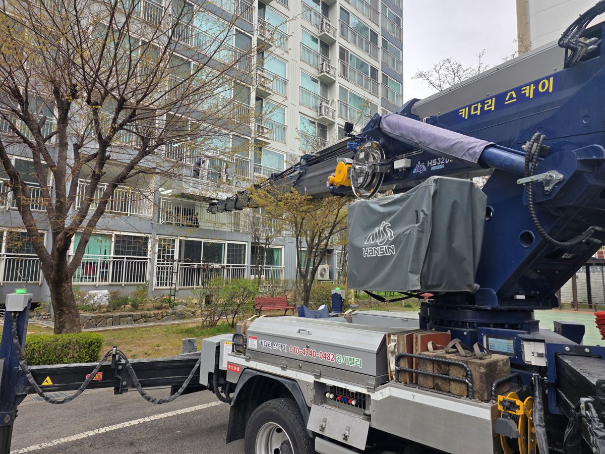 스카이차·고소작업차 실제 작업 현장 2