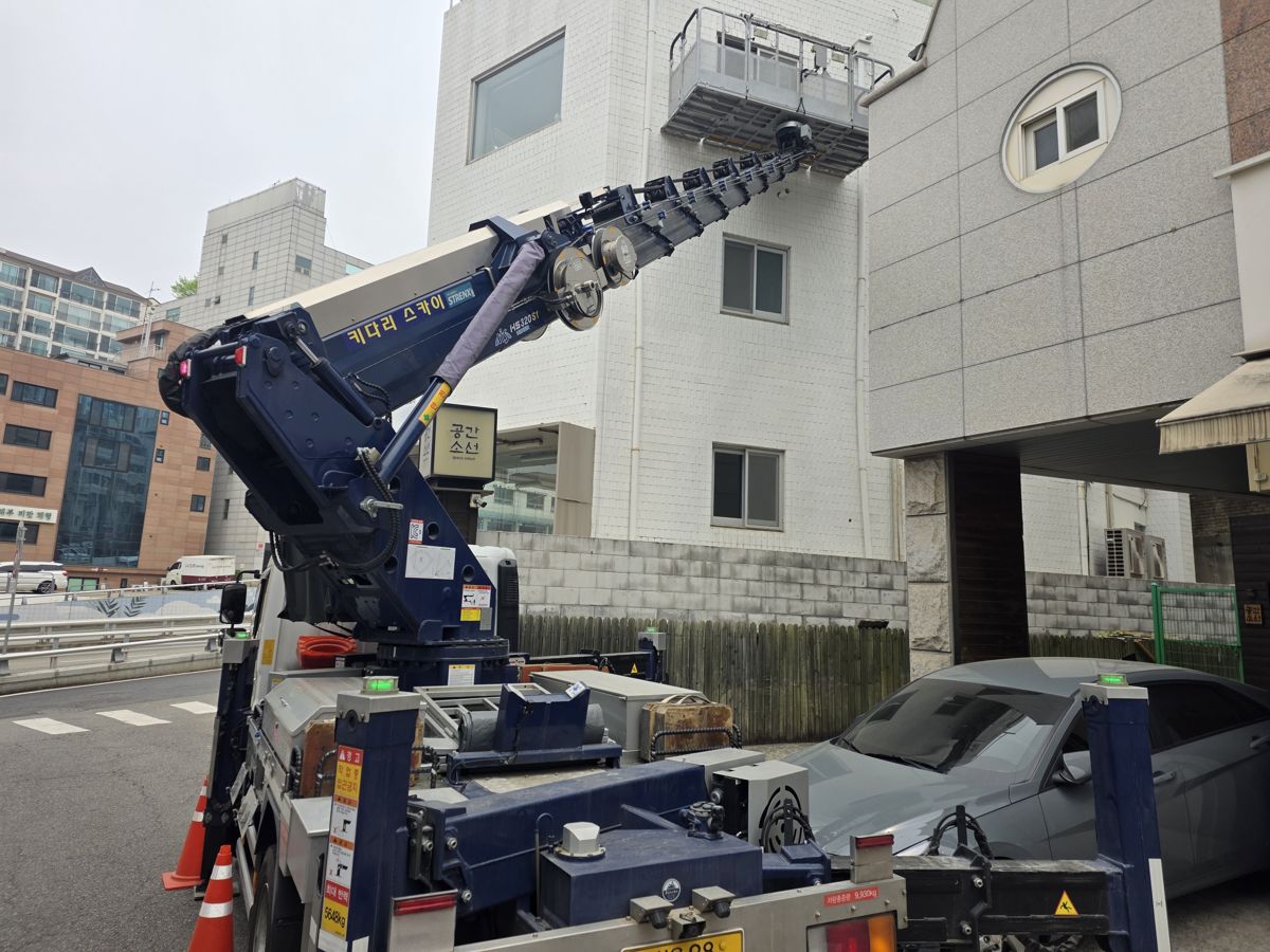 스카이차·고소작업차 실제 작업 현장 5