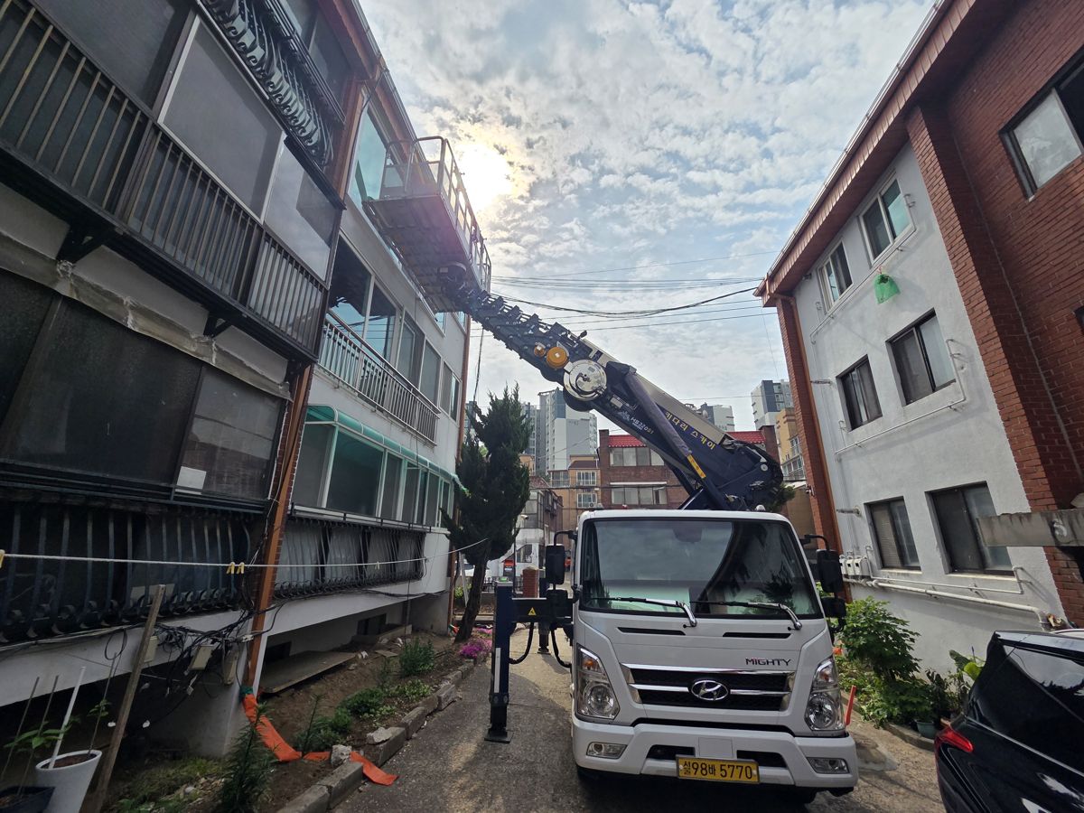 스카이차·고소작업차 실제 작업 현장 3