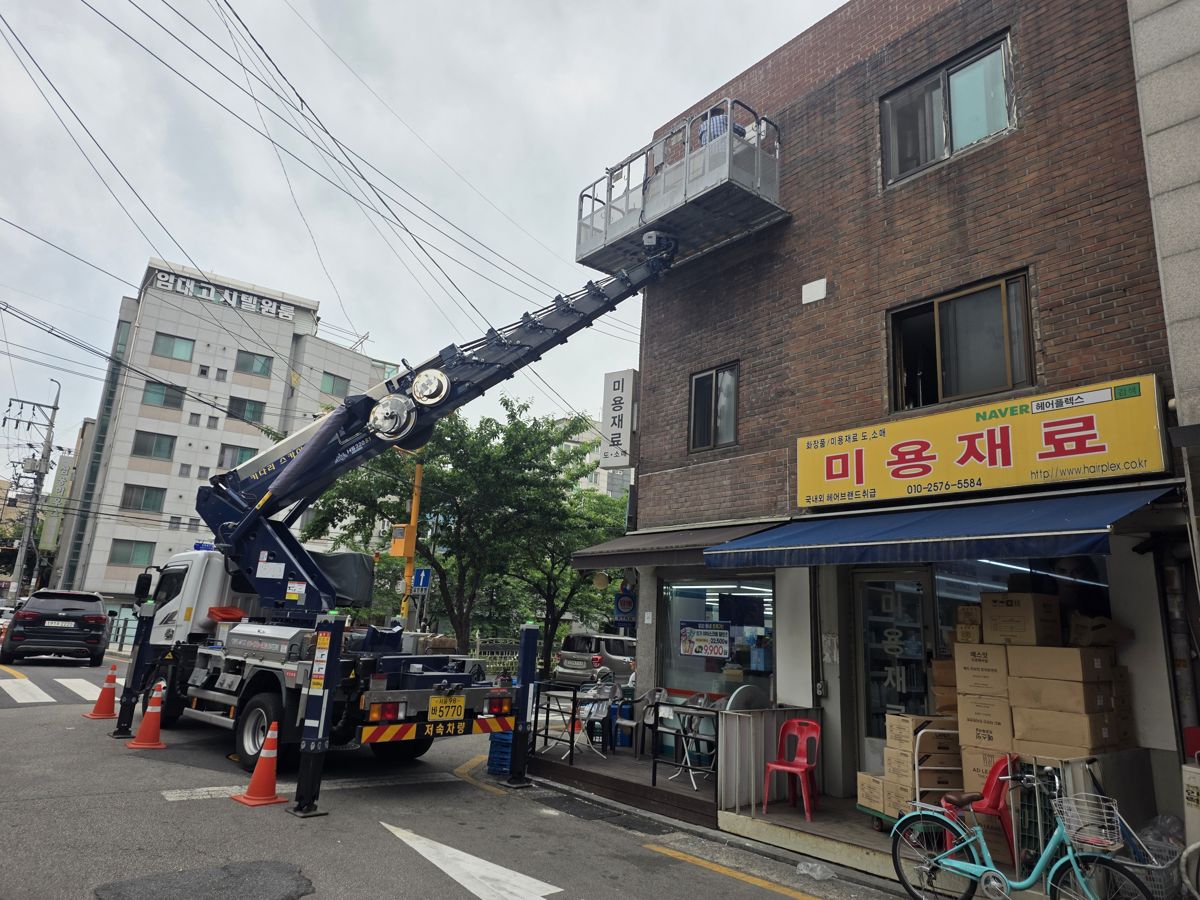 스카이차·고소작업차 실제 작업 현장 1