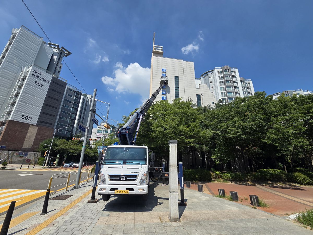 스카이차·고소작업차 실제 작업 현장 6