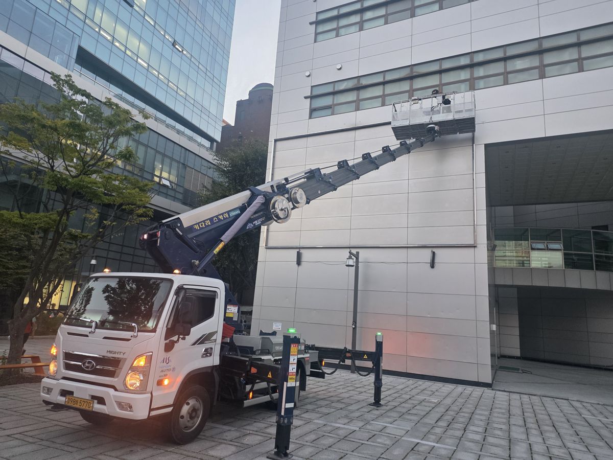 스카이차·고소작업차 실제 작업 현장 1